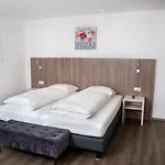 Sevendays Hotel&boardinghouse Hotel