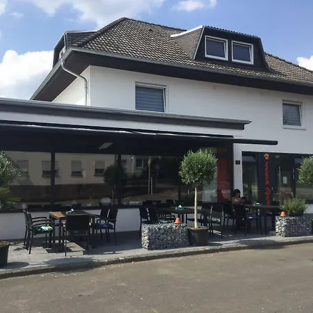 Sevendays And Boardinghouse מלון