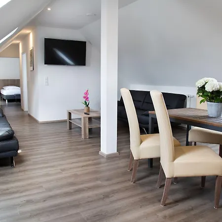 Sevendays And Boardinghouse מלון